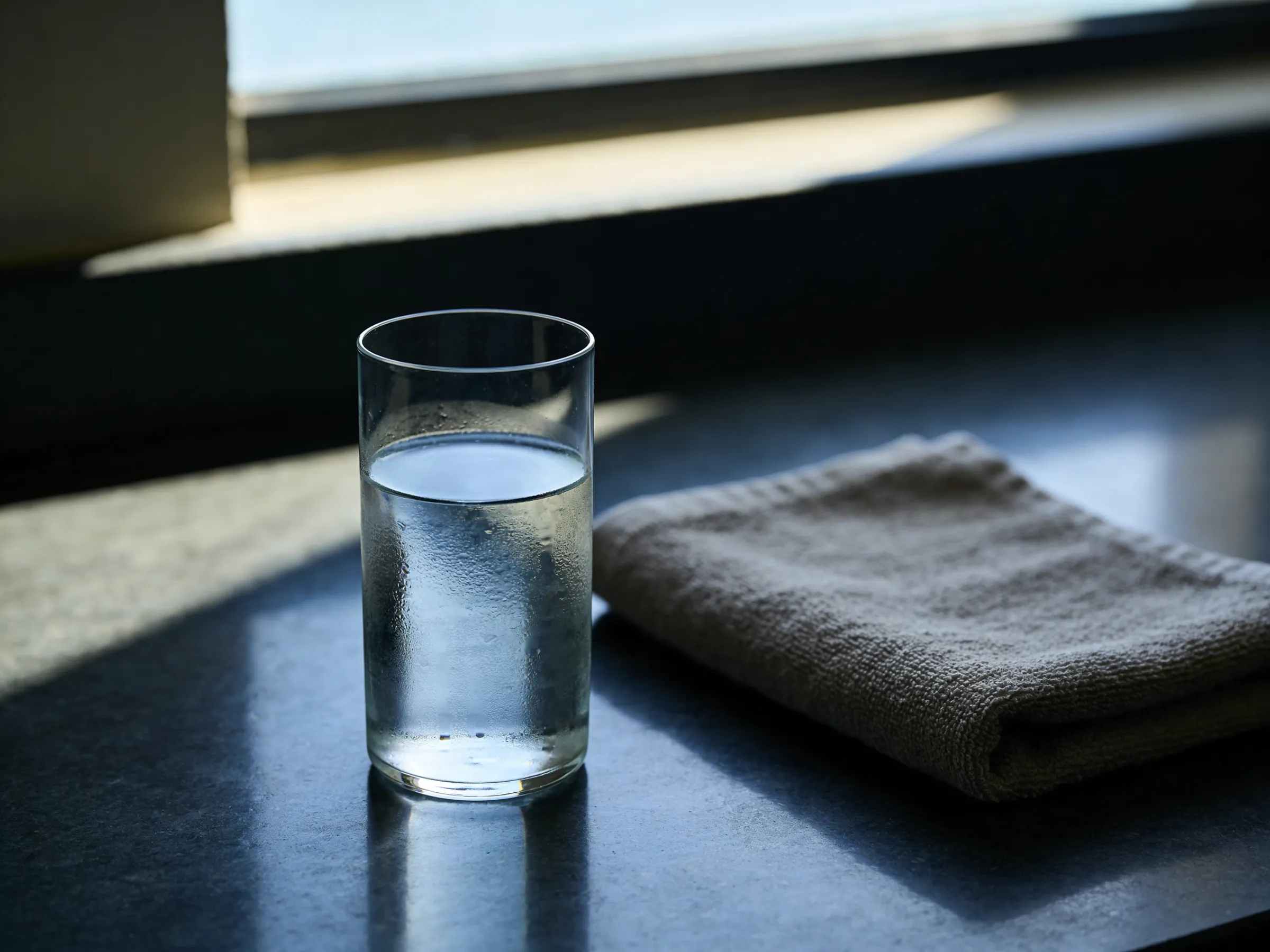 Athlete mid-effort, illustrating the hidden hydration gap in sports